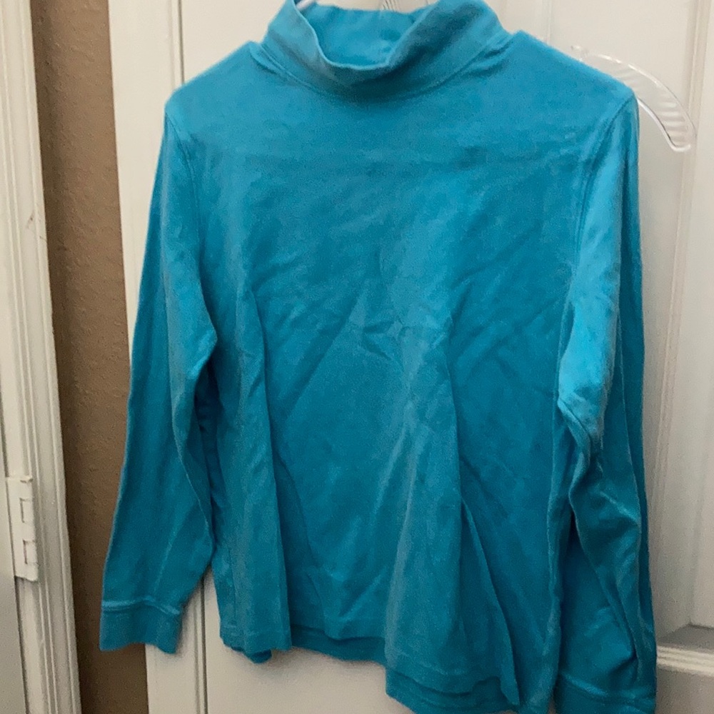 FINAL MARKDOWN L L. Bean heathered top (L)